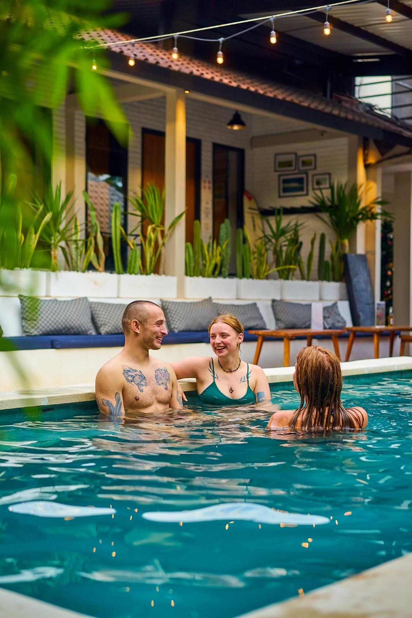 Lay Day Hostel Canggu Экстерьер фото