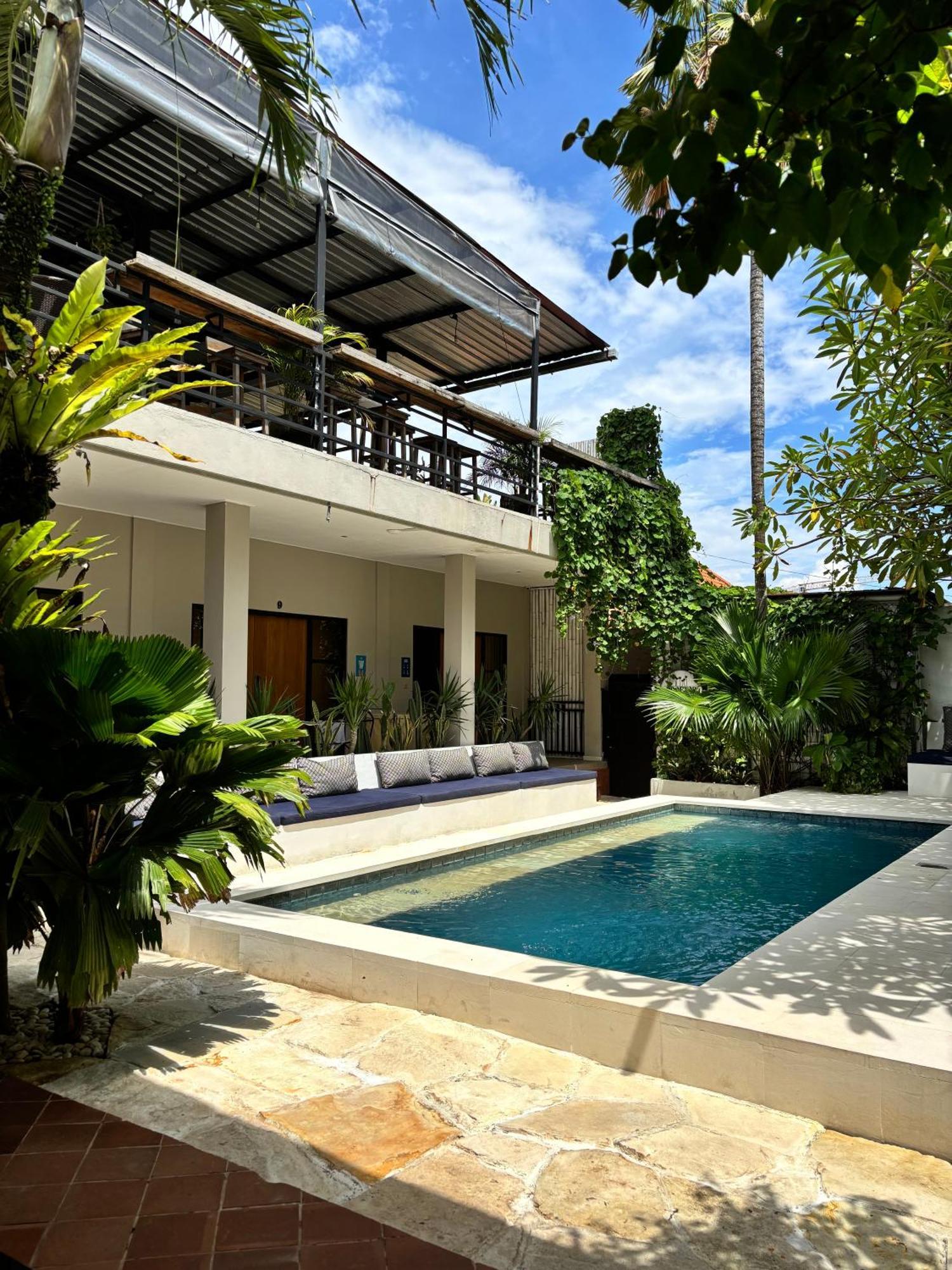 Lay Day Hostel Canggu Экстерьер фото