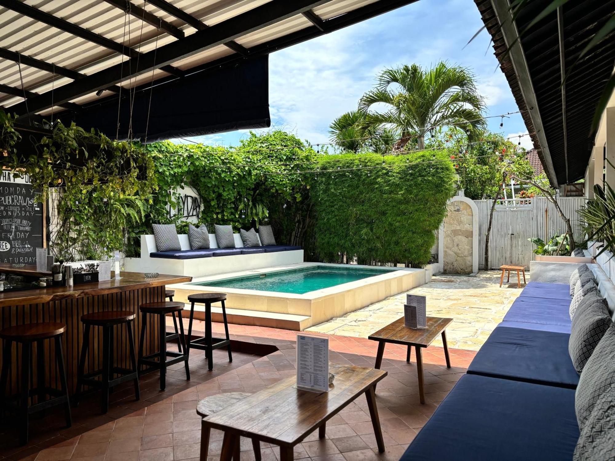 Lay Day Hostel Canggu Экстерьер фото